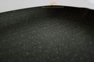 ALÜMİNYUM DÖKÜM SAĞLIKLI GRANİT IZGARA TAVASI 