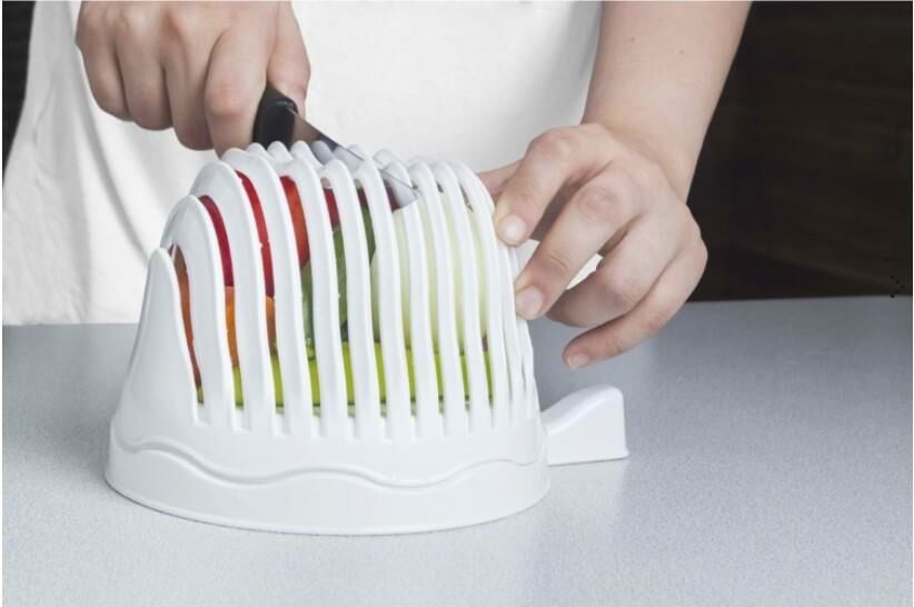 Pratik Salata Hazırlama Kabı Salatamatik Mükemmel Doğayıcı ve Yıkayıcı Süzgeçtir