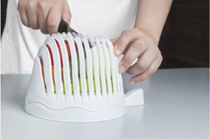 Pratik Salata Hazırlama Kabı Salatamatik Mükemmel Doğayıcı ve Yıkayıcı Süzgeçtir