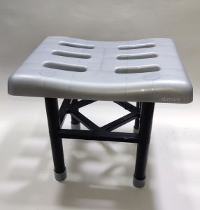 Metalik Gri Kare Banyo Taburesi Kaymaz Sağlam Plastik 100kg Taşır Evde,İşte Piknikte Kulanım Uygun