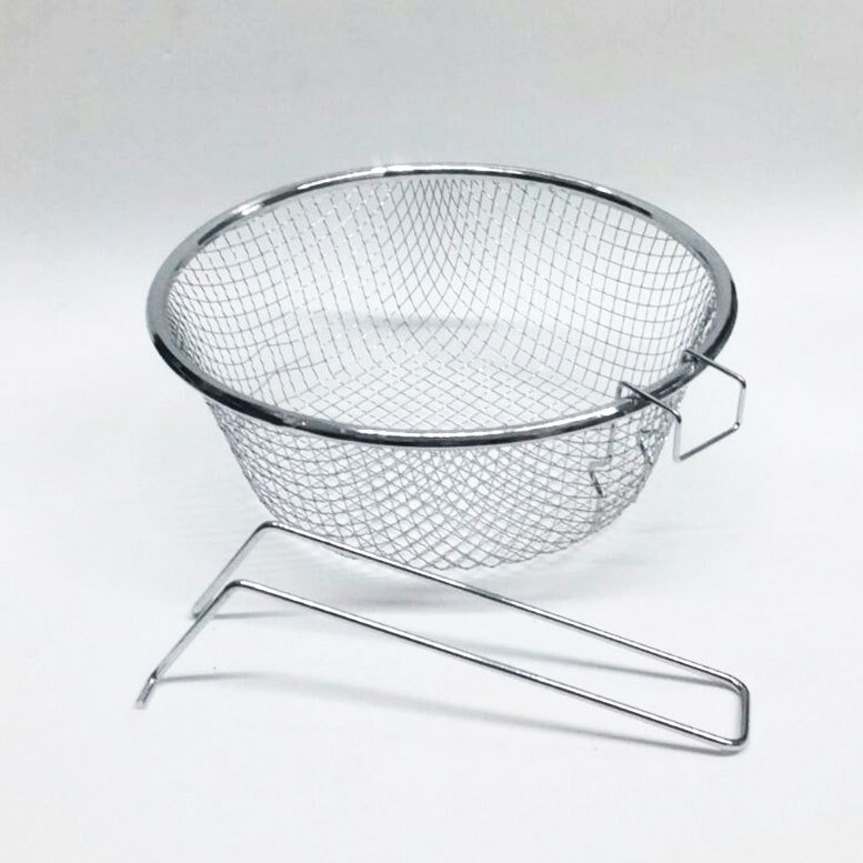 18 cm Çapında 7 cm Derinliğinde Çıkarılıp Takılabilen Portatif Saplı Kromaj Kaplama Fritöz Sepeti