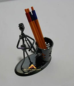 METAL TİTANYUM KAPLAMA TROMPET ÇALAN ADAM BİBLO