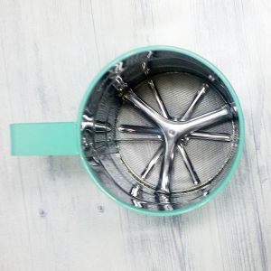 Kupa Bardak Şeklinde Pratik Çarklı Un Eleği Un,Pudra Şekeri Kek Pasta Yapmak Süslemek İçn Elek