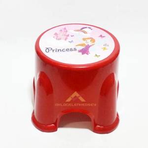 Çeşitli Renk Seçenekleri İle Rengarenk Çocuk Taburesi