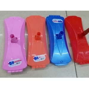 110cm Metal Saplı Pratik Halı Süpürgesi 6 Döner Fırçalı Gırgır Plastik Hazne,Elektrik+Şarj Derdi Yok