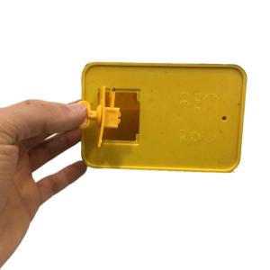 Sarı Kırmızı Ev Şekilli Kalemlikli Kilitli Plastik Çocuk Kumbarası