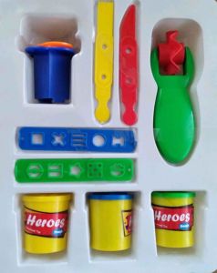 Heroes 3 Renk 9 Parça  Şekillendirme kalıplı  Oyun Hamuru Seti