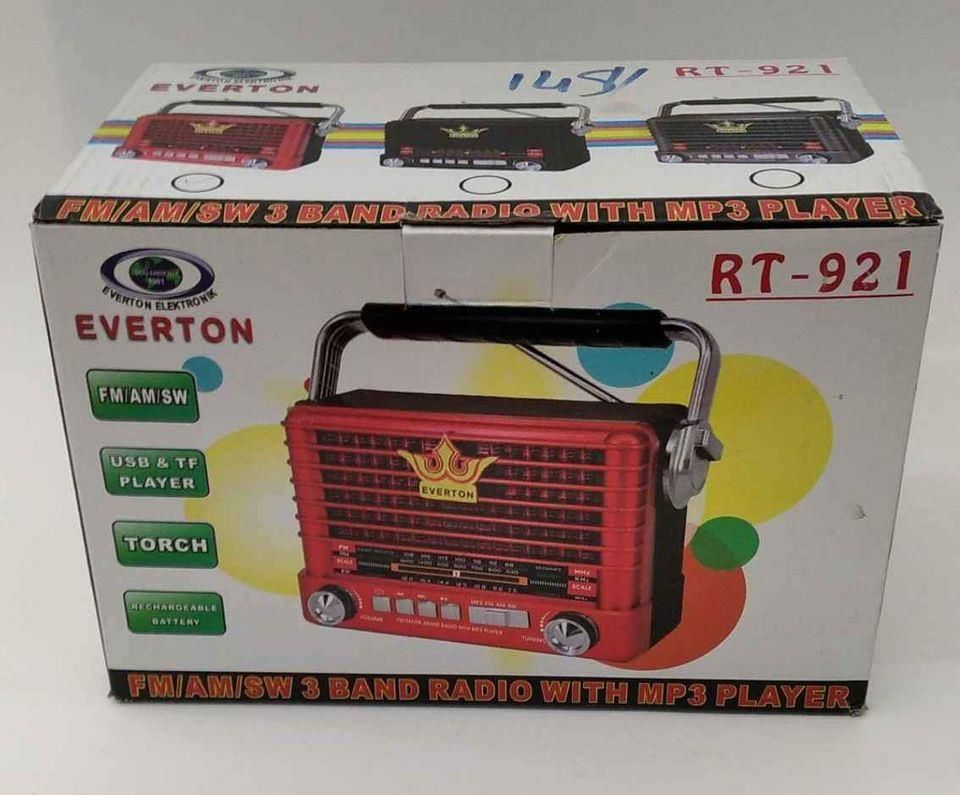 Everton RT _921 FM Radyo MP3 Çalar USB,SD Giriş Şarj Edilebilir Bataryalı, Nostaljik Görünümlü