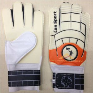 YUMUŞAK DOKUSU İLE KULLANIMI KOLAYLAŞTIRILMIŞ KALİTELİ MALZEMEDEN ÜRETİLMİŞ 8 NO KALECİ ELDİVENİ-1