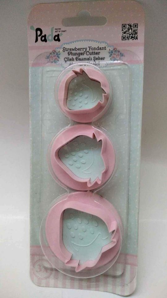 Sun plast çilek basmalı şeker hamuru 3 adet kesici D_5