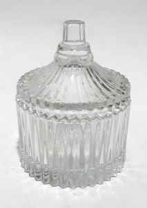 6,5x6,5x9cm Boyutunda Kapaklı Kaliteli Camdan Üretilmiş Şekerlik Kaliteli Camdan Üretilmiştir