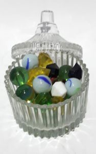 6,5x6,5x9cm Boyutunda Kapaklı Kaliteli Camdan Üretilmiş Şekerlik Kaliteli Camdan Üretilmiştir