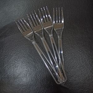 Kullan At Pratik Ekonomik Şeffaf Çatal Plastik 12 Adet Fiyatıdır