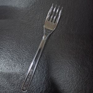 Kullan At Pratik Ekonomik Şeffaf Çatal Plastik 12 Adet Fiyatıdır