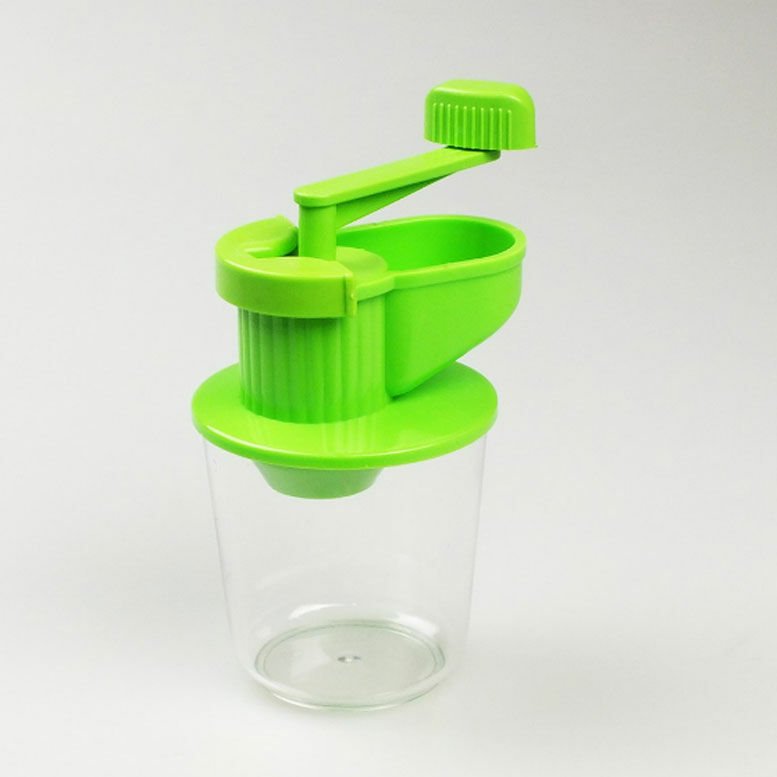 Pratik Ceviz ve Fındık Öğütücü-Koku yapmaz - Pratik Mutfak Gereci