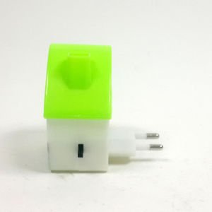 Ev Modeli Şeklinde Renkli Desenli Anahtarlı Prize Takılan Gece Lambası