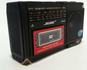 USB ve HAFIZA KART GİRİŞLİ RADYOLU KASET ÇALAR