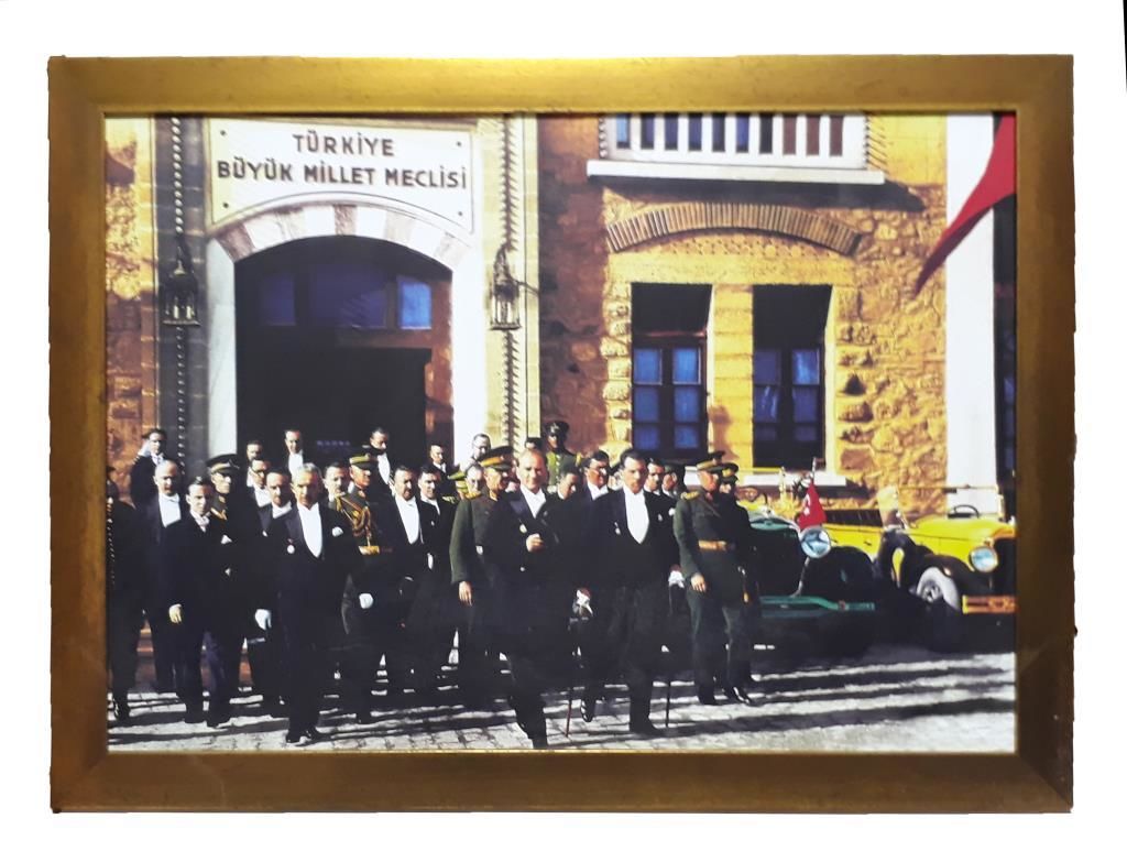 Altın Renginde 52x39 cm Boyutlarında Ahşap Kaliteli Çerçeve