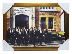 Altın Renginde 52x39 cm Boyutlarında Ahşap Kaliteli Çerçeve