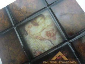 El işçilikli retro ahşap kutu, eskitme tarz çiçek desenli nostaljik ahşap mobilya mücevher sandığı,