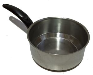 Tek Saplı 14cm Çapında 6,5cm Derinlikte Pratik Çelik Sos Tavası Kaliteli Malzemeden Üretilmiştir