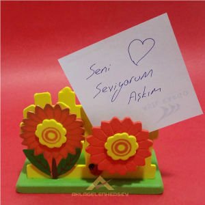 AHŞAP BAHÇE ÇİTİ MODEL MANDALLI NOT TUTACAKLI RENKLİ MEYVE BAHÇESİ DESENLİ MASA ÜSTÜ AHŞAP PEÇETELİK