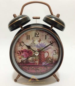 Retro Model Nostaljik Desenli Kahverengi Çelik Gövdeli Masaüstü Alarmlı Çalar Saat