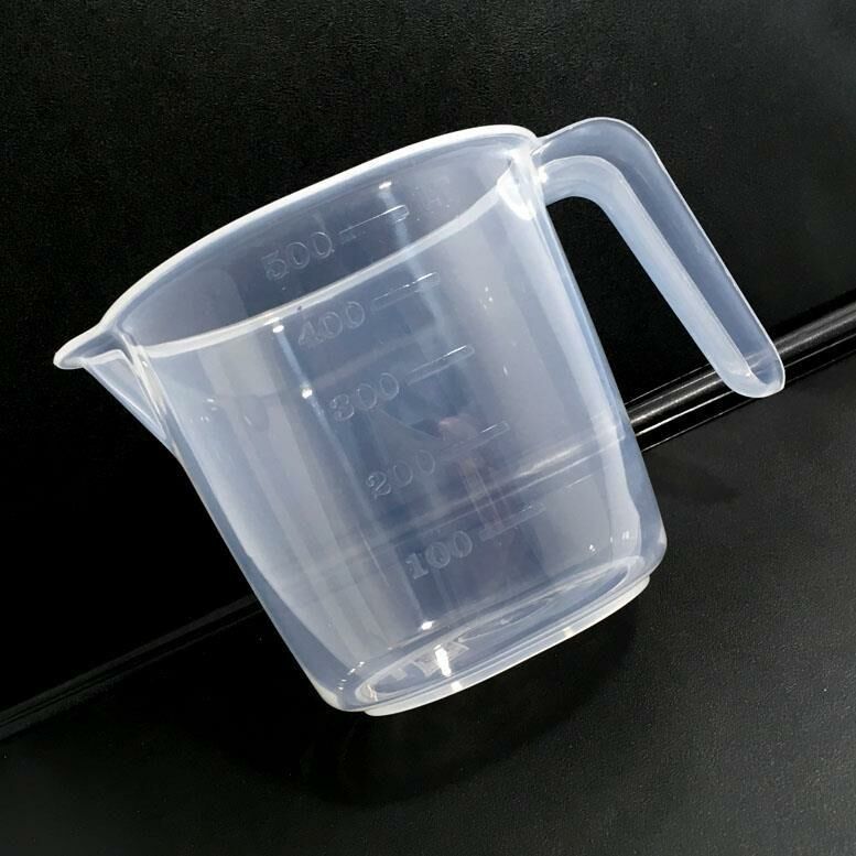 Şeffaf Kırılmayan Plastikten Kulplu Sürahi Tipi 500ml Ölçü Kabı Çok Amaçlı Dereceli Ölçek Kap