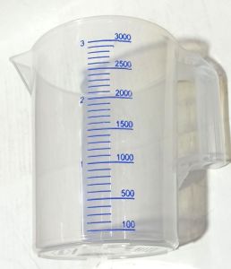 Şeffaf Kırılmayan Plastikten Kulplu Sürahi Tipi 3 Litre Ölçü Kabı Çok Amaçlı Dereceli Ölçek Kap