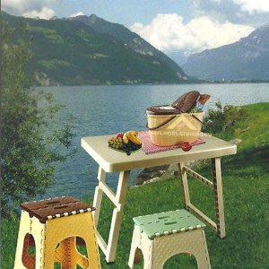 Pratik Katlanabilir Piknik Masası 40x52x4cm Barbie Desenli Şık Tasarım Portatif Piknik Sehpası