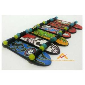 Farklı Modellerde 10cm Parmak Kaykay