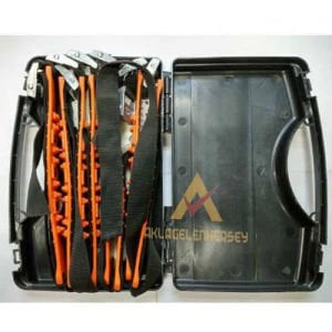 8 PARÇA SÜRTÜNMEYE ÖZEL MALZEMEDEN ÜRETİLMİŞ DEMİR APARATLI 2 ADET ELDİVENLİ PLASTİK KAR ZİNCİRİ