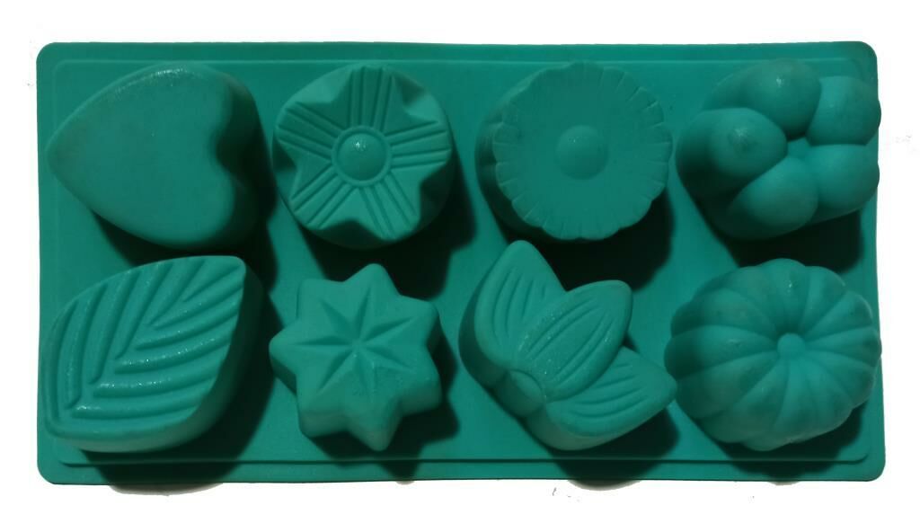 Sağlığa Zararsız Silikondan 8 Farklı Desenli Kek Kalıbı 23x12x4cm Kaliteli Hammaddeden Üretim