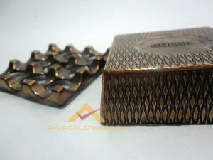 ANTİKA TARZ ESKİTME DÖKÜM KÜL TABLASI KARE-BAKIR