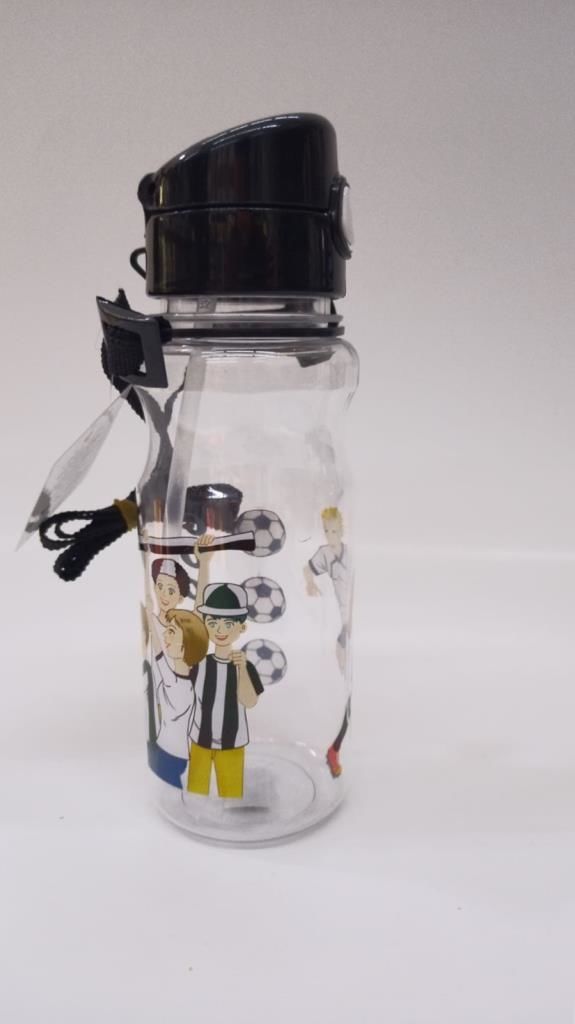 Siyah Beyaz Renkli Futbolcu Suluğu 500ml Su Matarası Kırılmaz En Sağlıklı İçecek Kabırılmaz En Sağlıklı İçecek Kabı