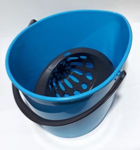 38x30x24cm Boyutlarında Sıkma Yeri Olan Temizlik İçin Su Kovası  Kaliteli Plastikten Üretilmiştir