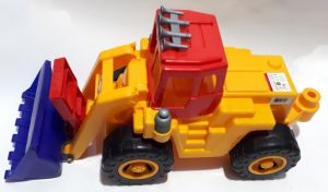 Büyük Boy Kaliteli Plastikten Üretilen Buldozer Hareketlü Kepçeli Sağlığa Zararsız Malzemeden Üretim