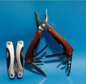 11 FONKSİYON KATLANIR PENSE ÇAKI VE TAKIM SETİ