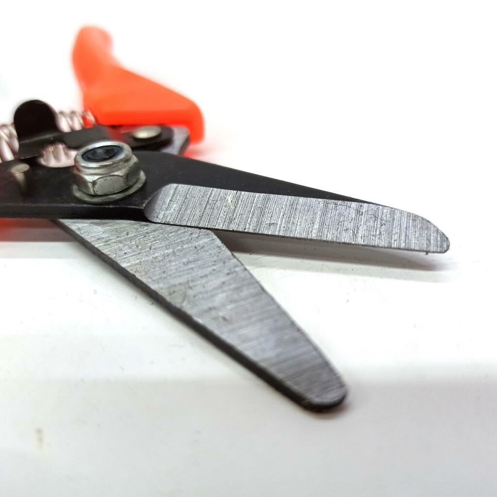 Toynak ve Çiçek Kırpma İkiz Bıçak, Kilitlemeli, Ergonomik Saplı 17.3 cm Bağ Budama Makası