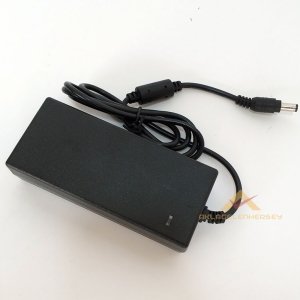 TECHNOMAX TM-2109 12V 3 AMPER LAPTOP ŞARJ ADAPTÖRÜ KD