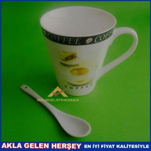 KAHVE DESENLİ KAŞIKLI PORSELEN KUPA 250 ml