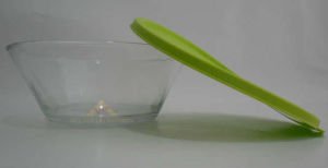 RENKLİ PLASTİK KAPAKLI 18 CM YUVARLAK KASE