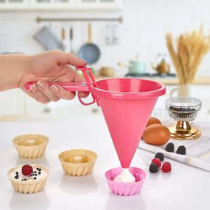 En Pratik Ölçekli Hamur Dağıtıcı Huni Stil Bisküvi Kek Aparatı Profesyonel Mutfak Ekipmanıyla Kolayca Mükemmel Pasta Hazırlamak