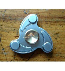 Yılın Hız Şampiyonu Metal 3 Kanat Stres Çarkı Son Teknoloji Orjinal Fidget Hand Spinner Süper Dönüş