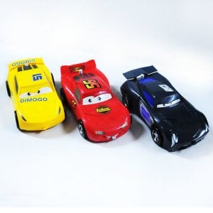 Şimşek Mcqueen Robota Dönüşen Yarış Arabası - Oyuncak Spor Araba