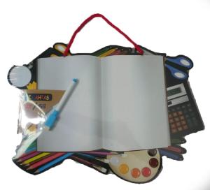 Çizgisiz Defter Sitili Ön Yüzü Ahşap Yazı Tahtası Arka Yüzü Boyama Aktivitesi