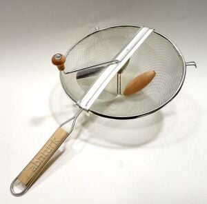 26cm Büyük Püre Makinesi 304 Kalite Çelik Süzgeçli Döner Sebze Ezici Evde Pratik Meyve Suyu Üretimi