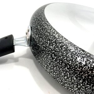 Leydi Petek Tabanlı 32cm Teflon Balık Tavası Kapak Alüminyumdur