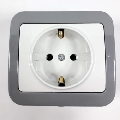 Alfa Ce Belgeli Sıva Üstü Topraklı Priz 7x8x5 Cm