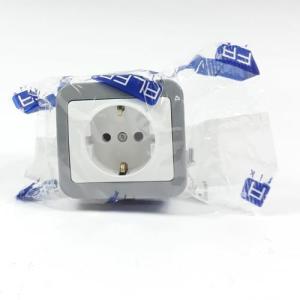 Alfa Ce Belgeli Sıva Üstü Topraklı Priz 7x8x5 Cm